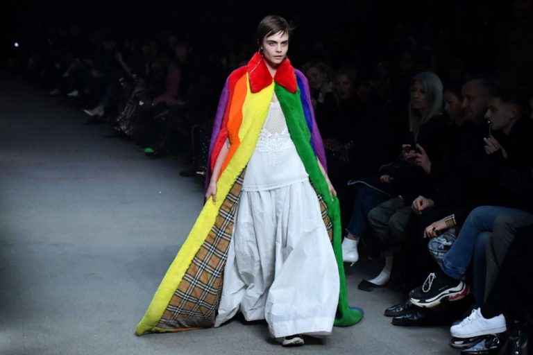 Rainbow fashion is prettiest trend for this season, and we think it’s pretty RAD