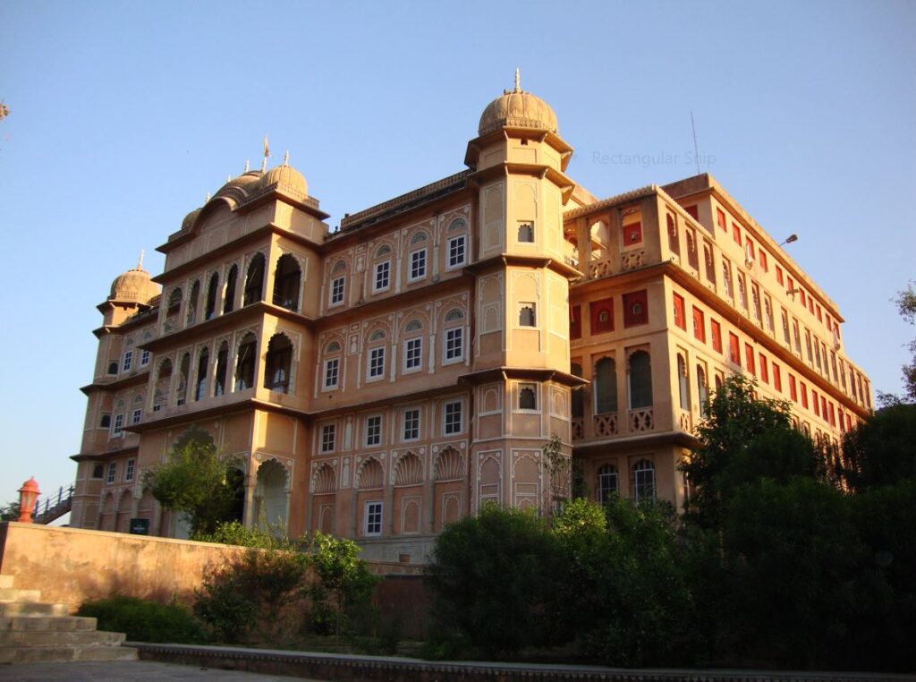 Royal hertiage and hospitality in Patan Mahal